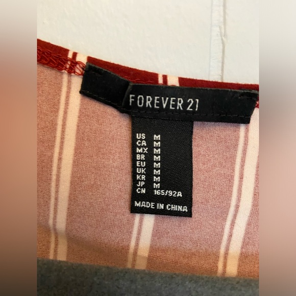 Forever 21 Striped Maroon Red Long sleeve crop top- size medium - Picture 3 of 3